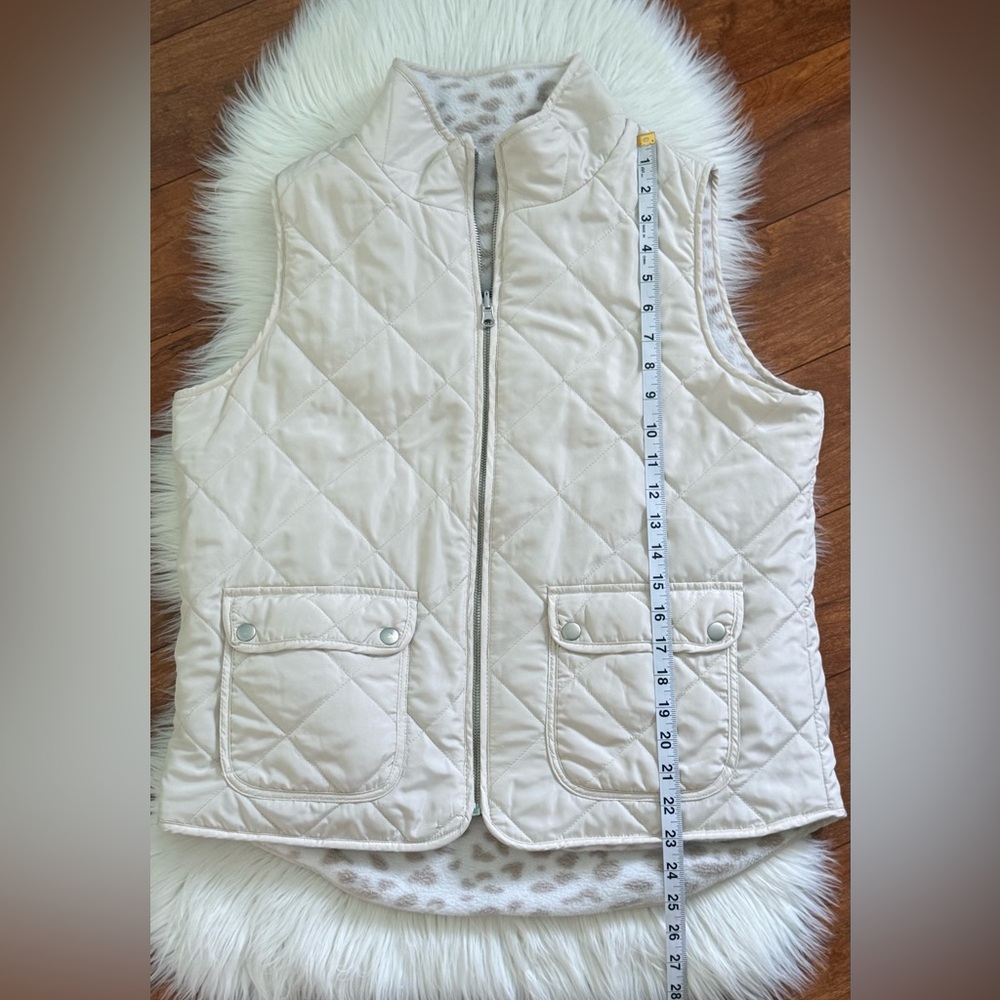 Thread & Supply Reversible Leopard Print Fleece &… - image 5